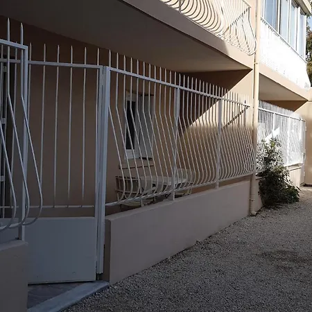 Le Patio 1 *